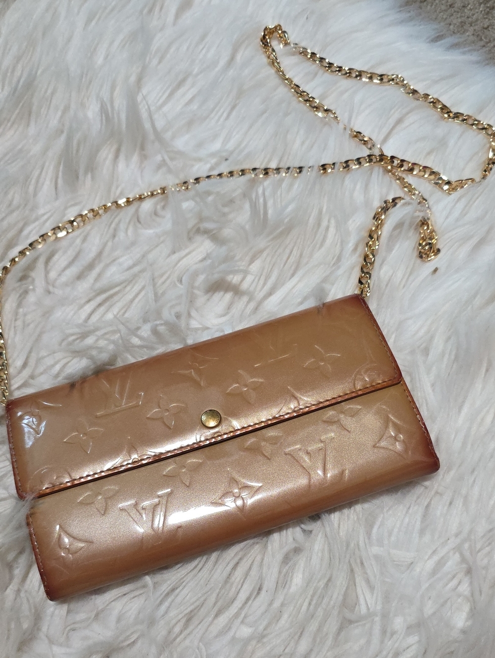 Louis Vuitton Monogram Vernis Sarah Wallet With Chain